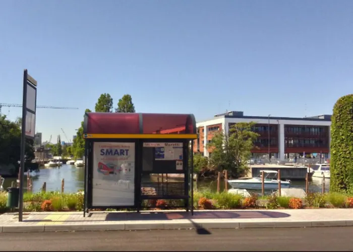 Veniceart Place Asha Da Martino *