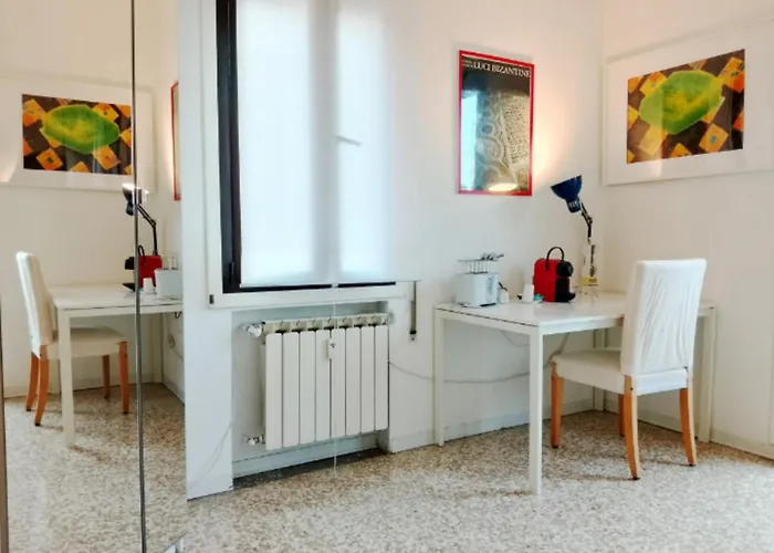 Gasthuis Veniceart Place Asha Da Martino *